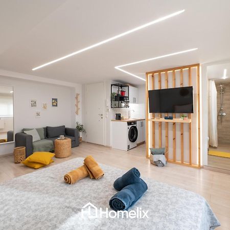 Roomaki - New & Stylish Studio In The Center With Parking Chalkida Bagian luar foto